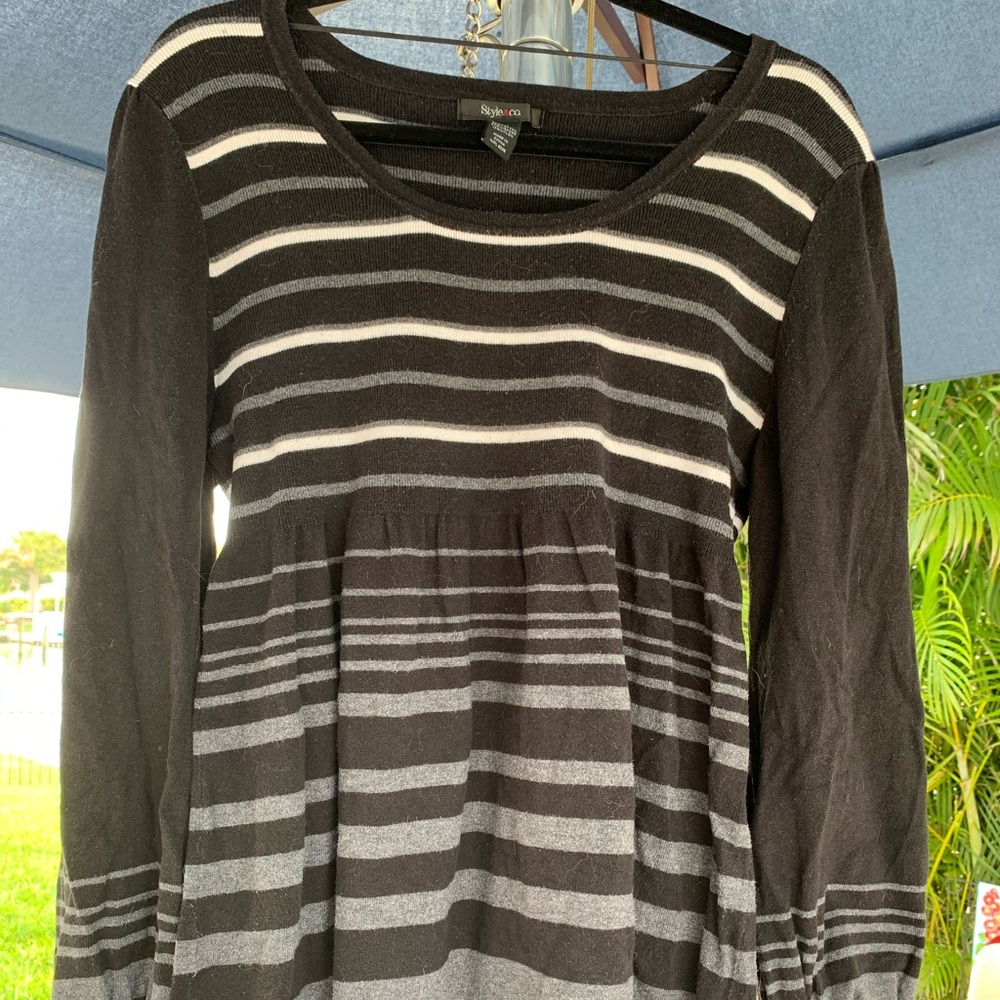 Classic black, gray, and white stripped tunic.
